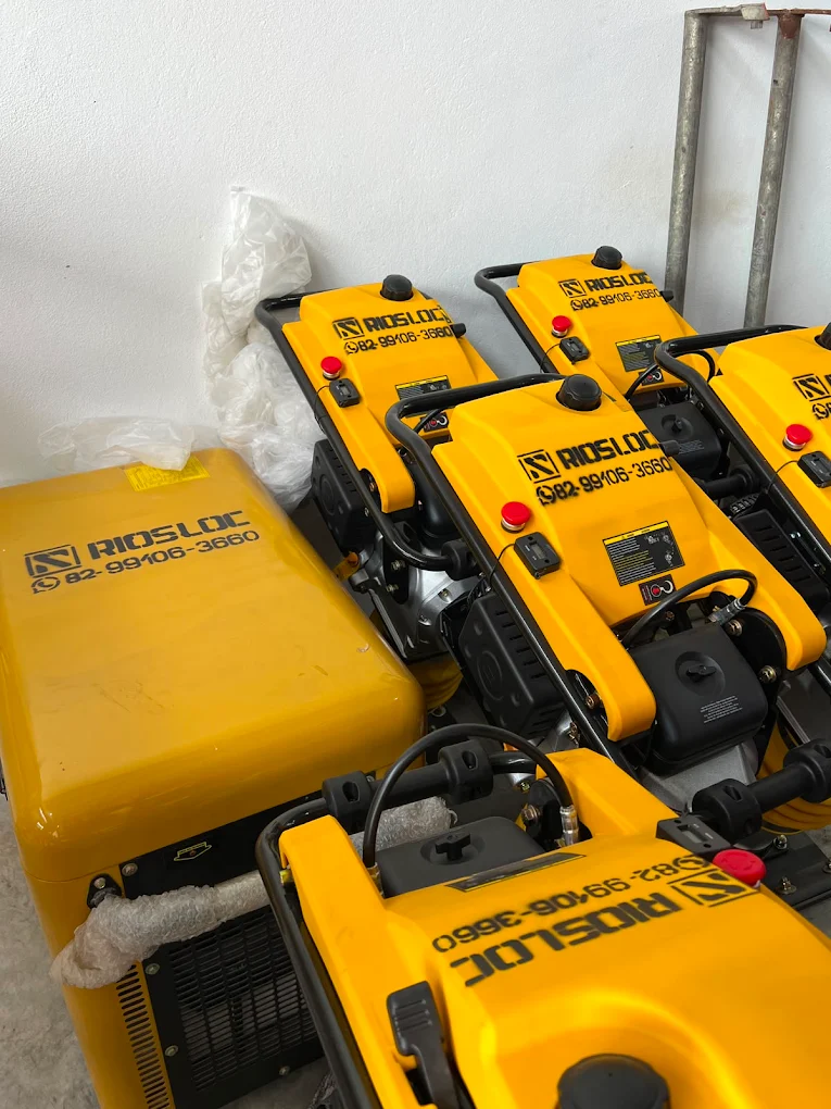 Frota de equipamentos Rios Loc